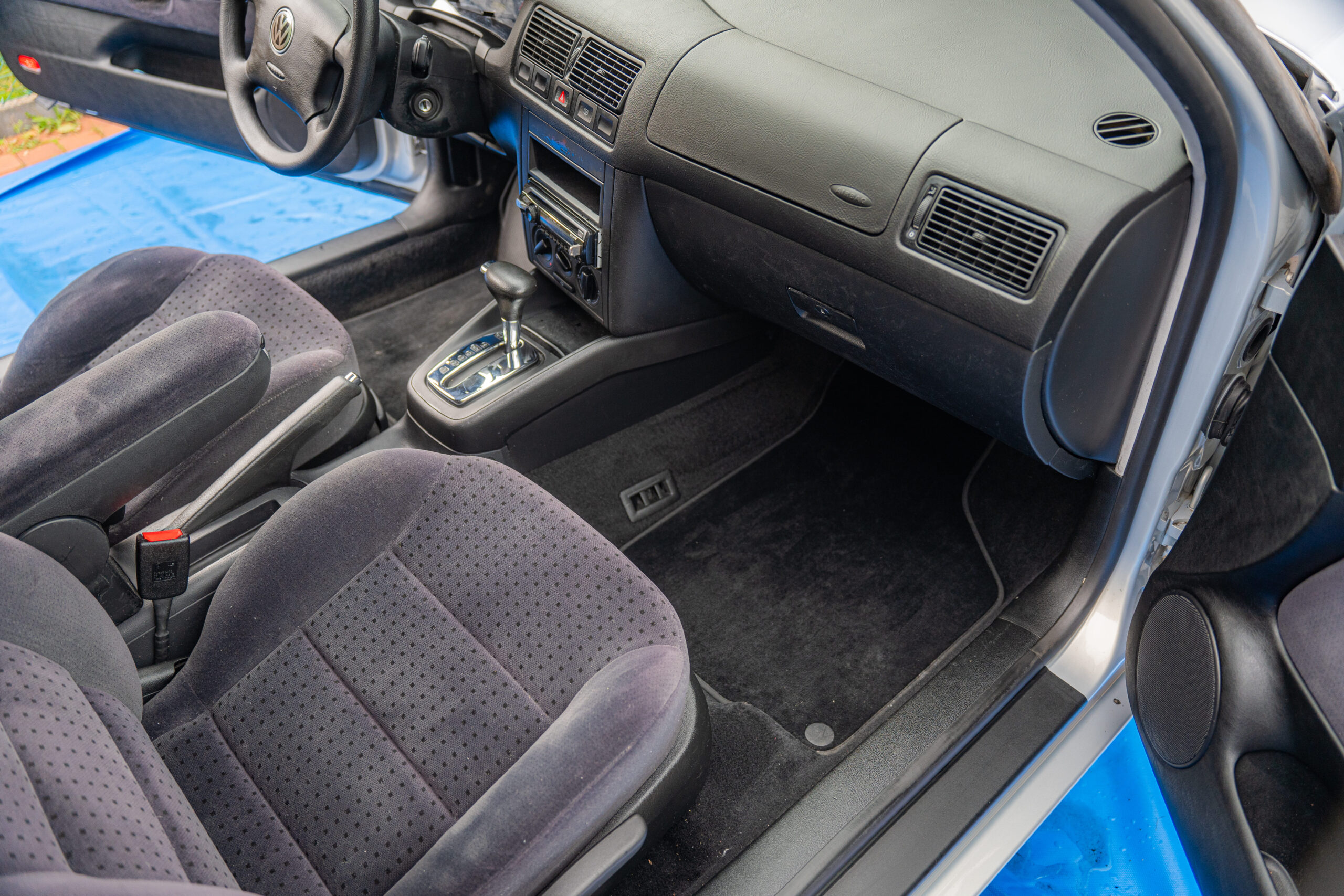 Gereinigter Fahrzeuginnenraum nach einem Termin von M&M Detailing