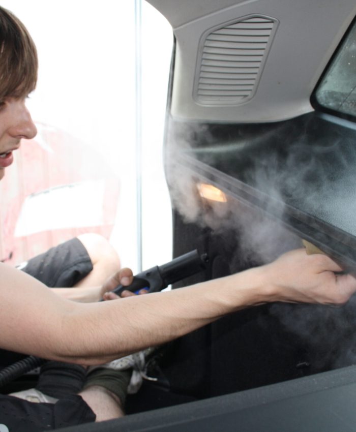 Professionelle Autoaufbereitung bei M&M Detailing – So läuft es ab